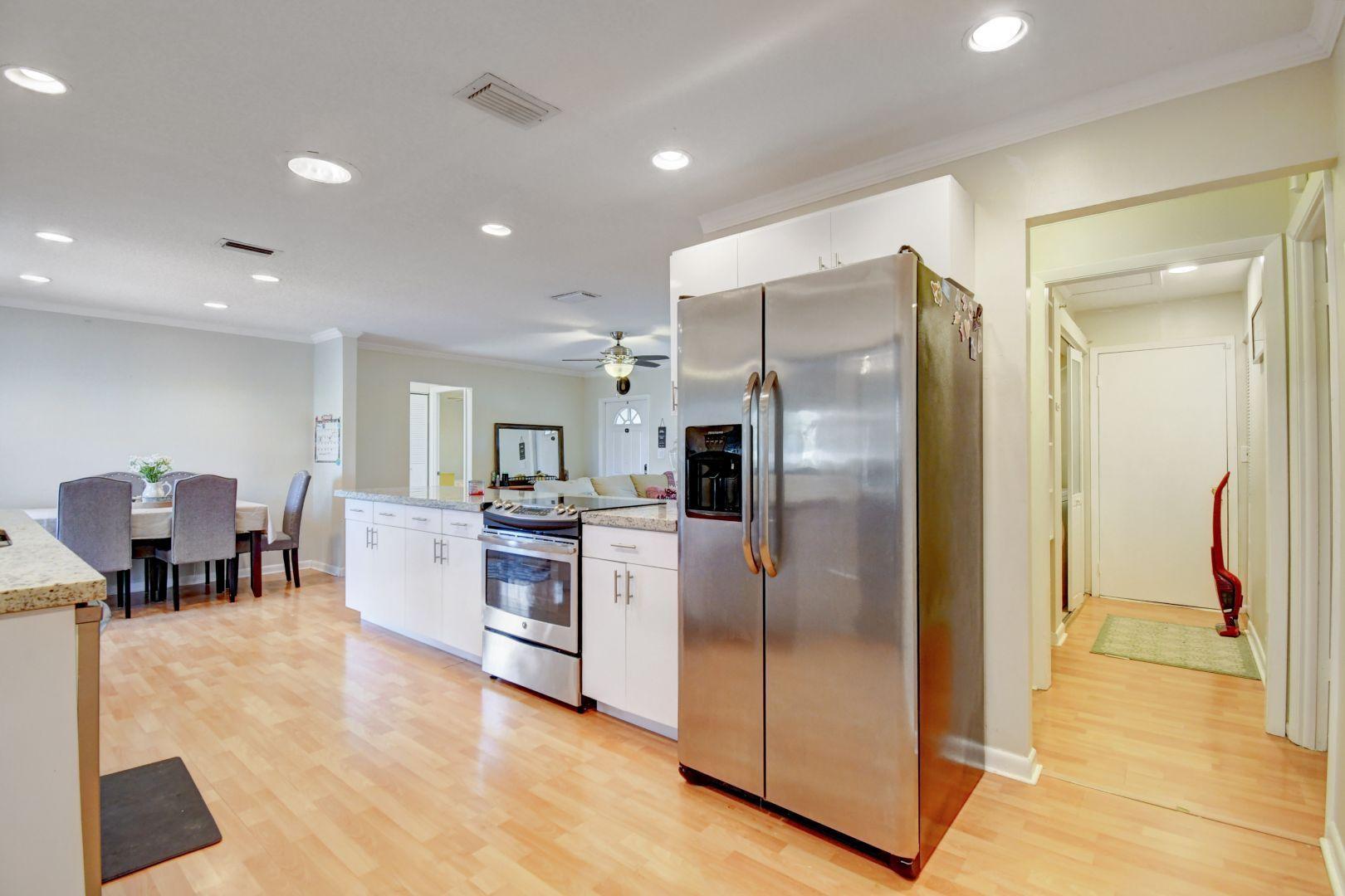 9863 Spanish Isles Drive Boca Raton, FL 33496 - Photo 19 of 37 19_dsc_6877_78_79_80_81