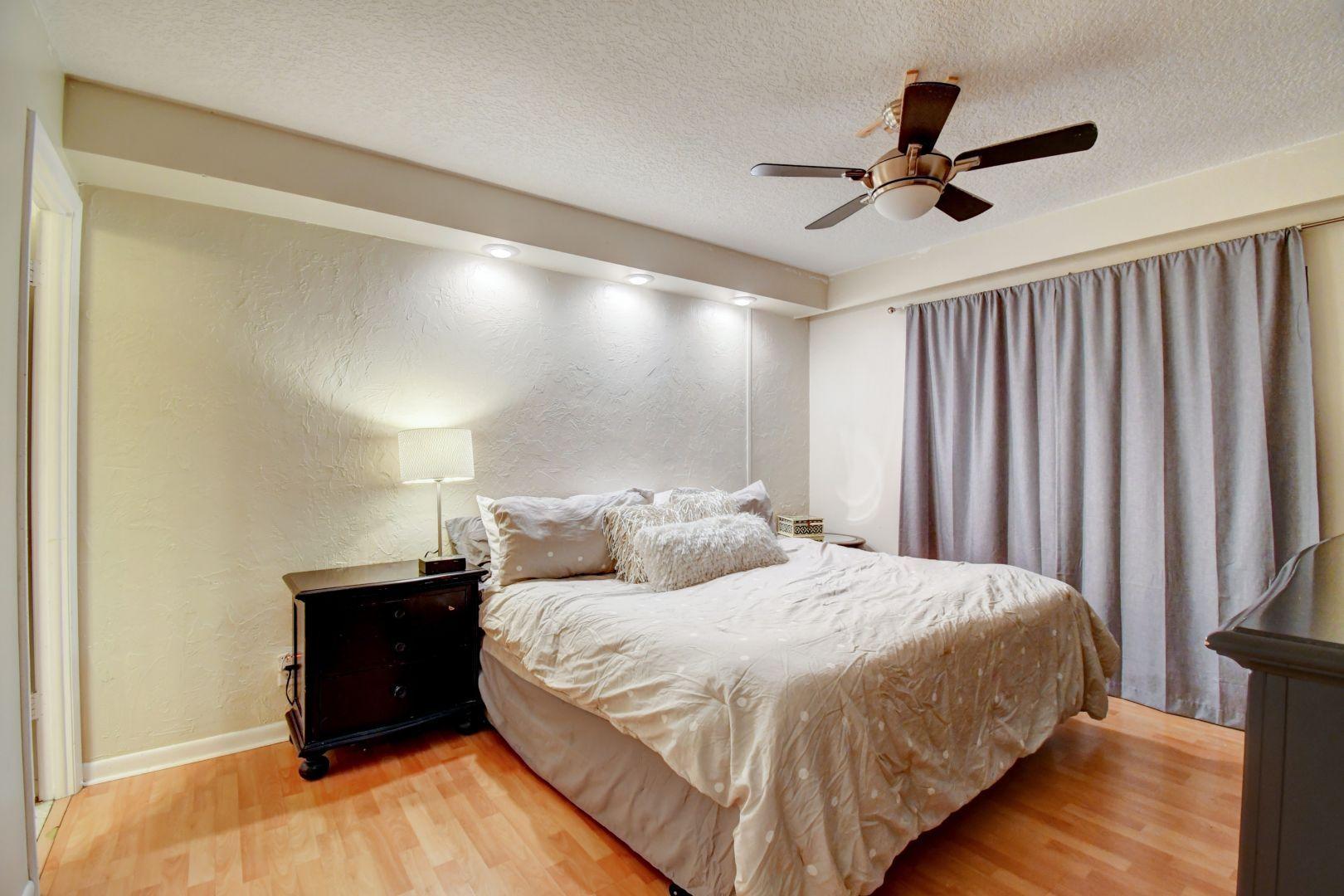 9863 Spanish Isles Drive Boca Raton, FL 33496 - Photo 21 of 37 21_dsc_6897_898_899_900_901