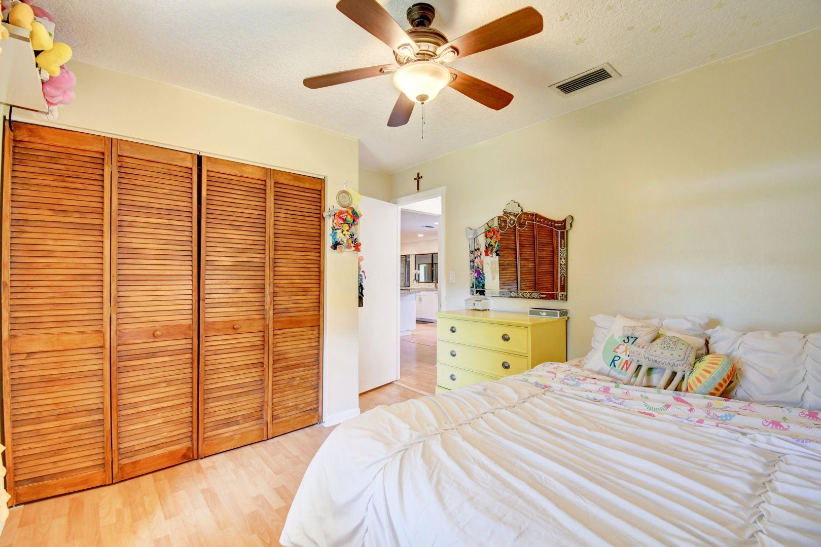 9863 Spanish Isles Drive Boca Raton, FL 33496 - Photo 27 of 37 27_dsc_6947_48_49_50_51