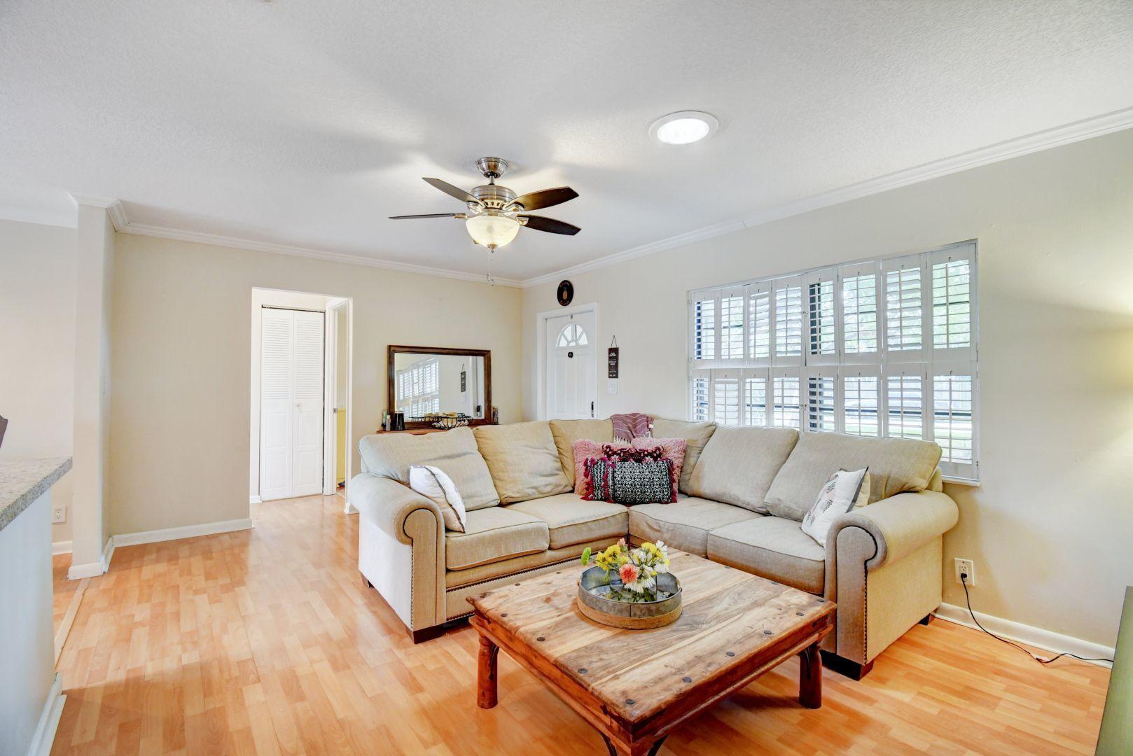 9863 Spanish Isles Drive Boca Raton, FL 33496 - Photo 10 of 37 10_dsc_6772_3_4_5_6