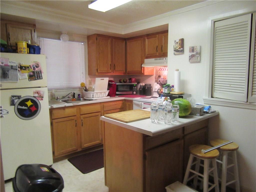 420 Manor Harrison City Road Manor, PA 15665 - Photo 15 of 25 Apartment F Kitchen