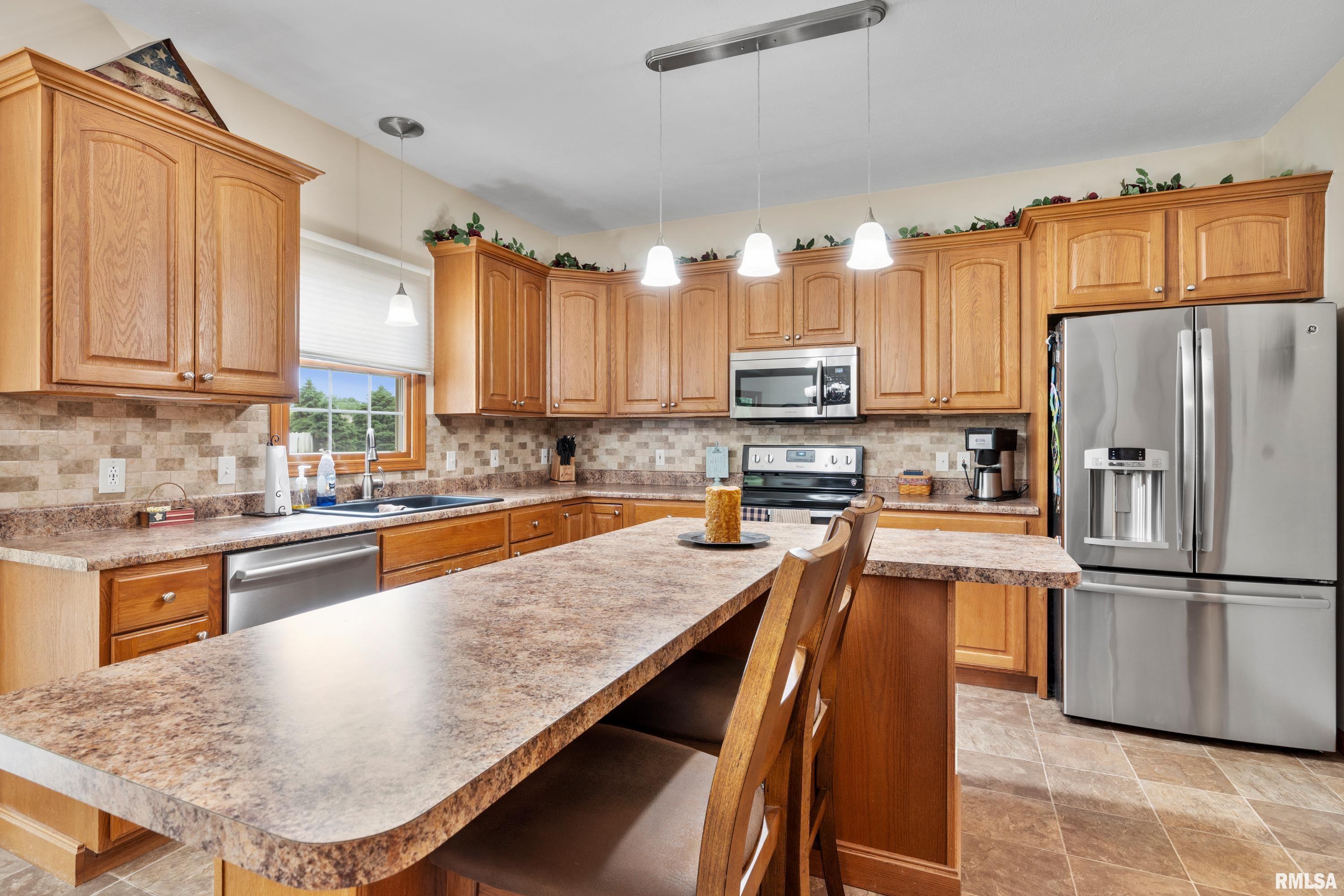 3017 Springwood Drive Springfield, IL 62712 - Photo 16 of 42