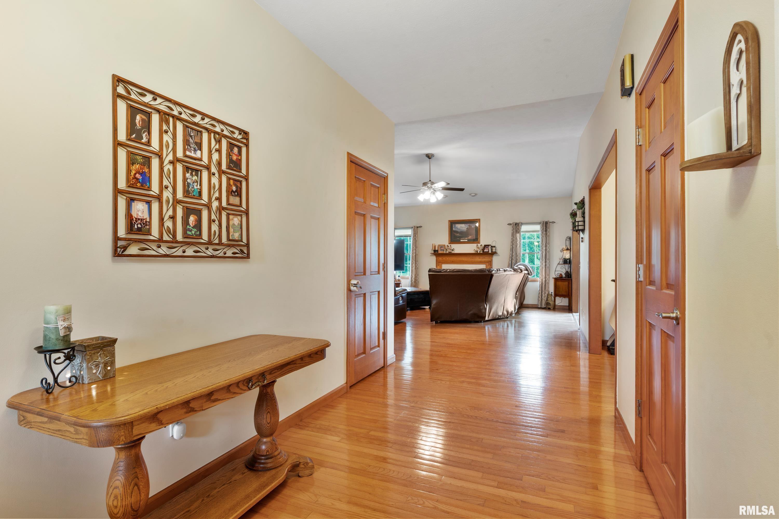 3017 Springwood Drive Springfield, IL 62712 - Photo 6 of 42