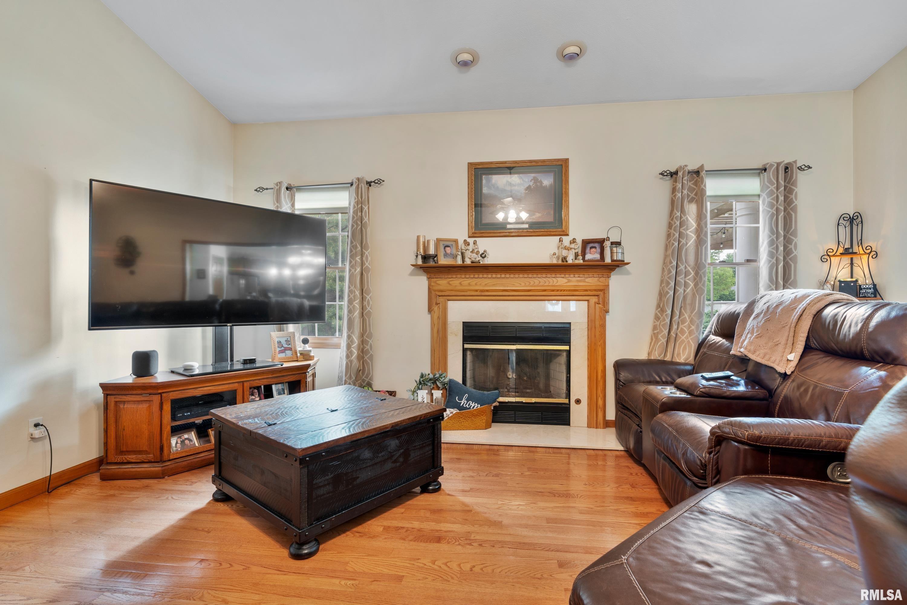 3017 Springwood Drive Springfield, IL 62712 - Photo 10 of 42