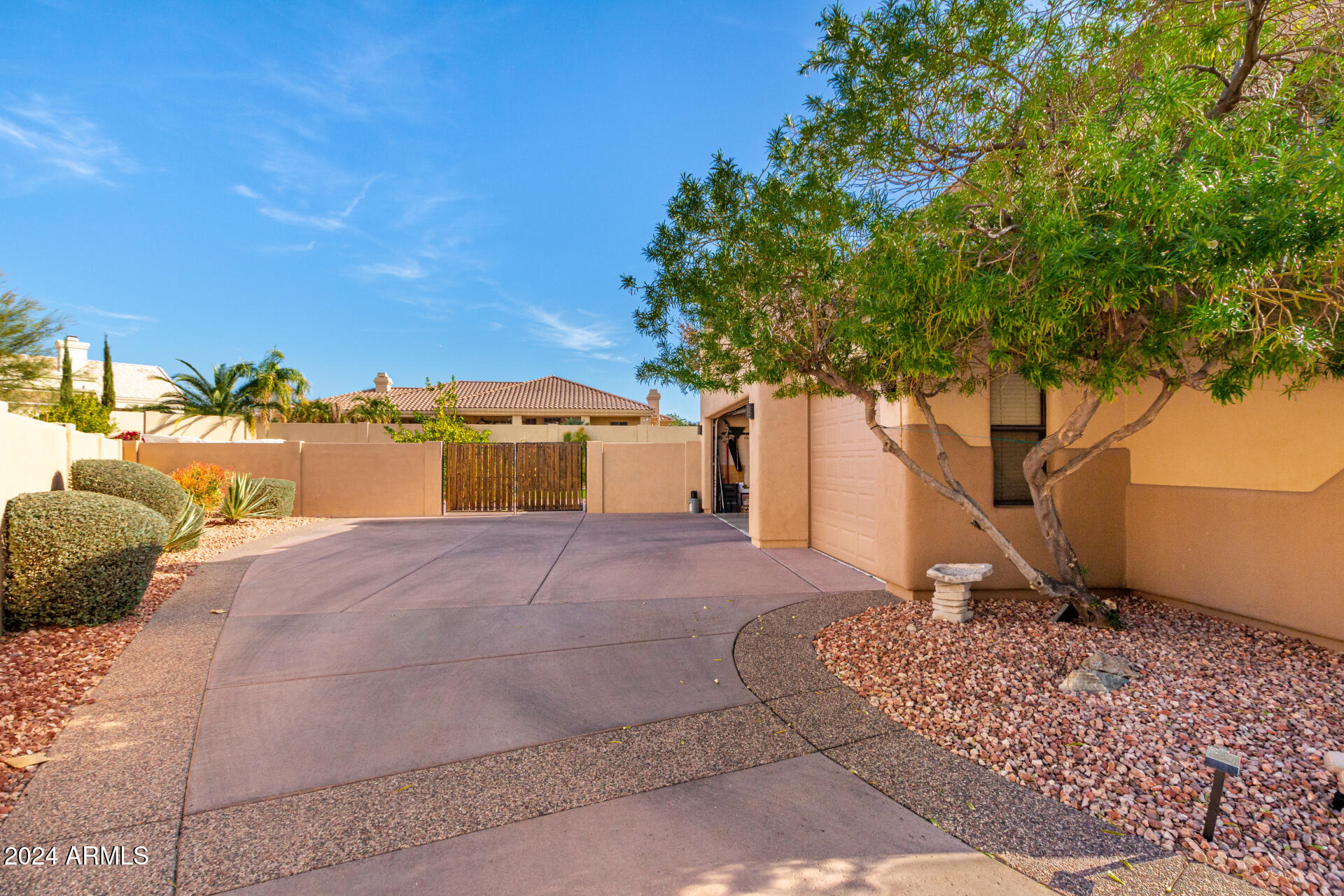 4055 North Recker Road, Unit 85 Mesa, AZ 85215 - Photo 3 of 84 07 - Recker