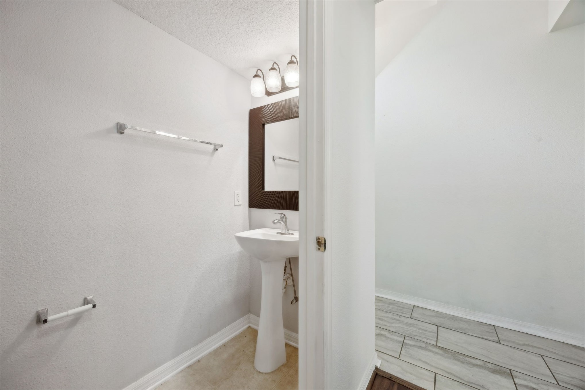 87233 Kipling Drive Yulee, FL 32097 - Photo 19 of 38 wooden floor in a room