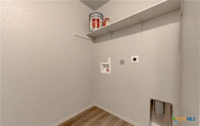 a view of utility room