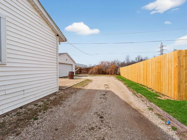 $214,900 | 4002 Enola Court, Fort Wayne, IN 46809