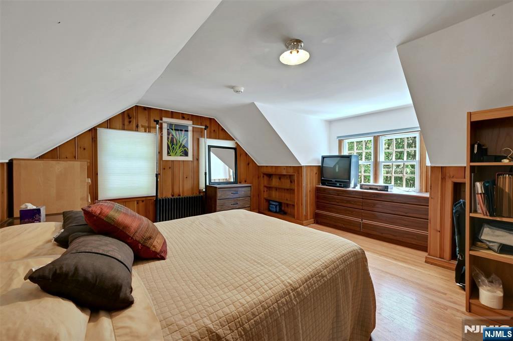 626 Sunderland Road Teaneck, NJ 07666 - Photo 30 of 40 Gallery Image 30