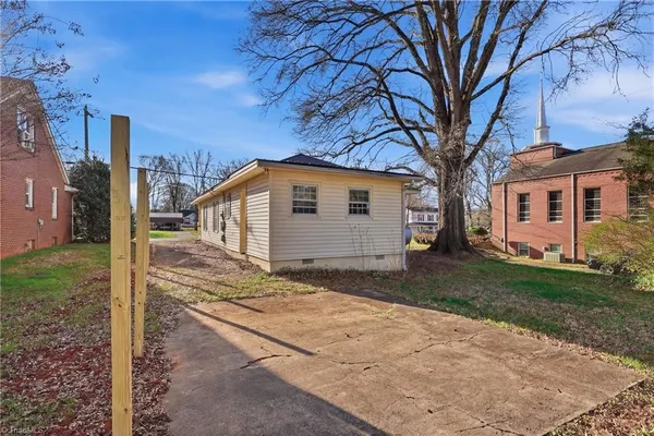 $184,999 | 150 Bethania-Rural Hall Road, Rural Hall, NC 27045