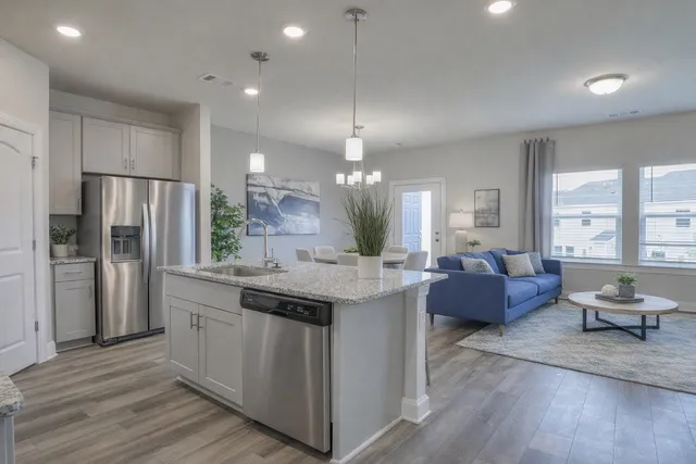 $2,250 | 4550 Skywood Lane, Nashville, TN 37207