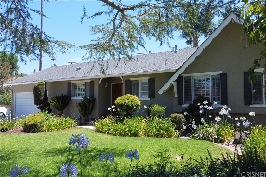 11138 Garden Grove Avenue, Northridge, CA 91326 Compass