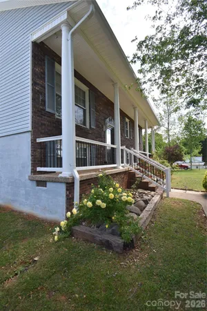 $439,900 | 2681 Tumbleweed Drive, Lenoir, NC 28645