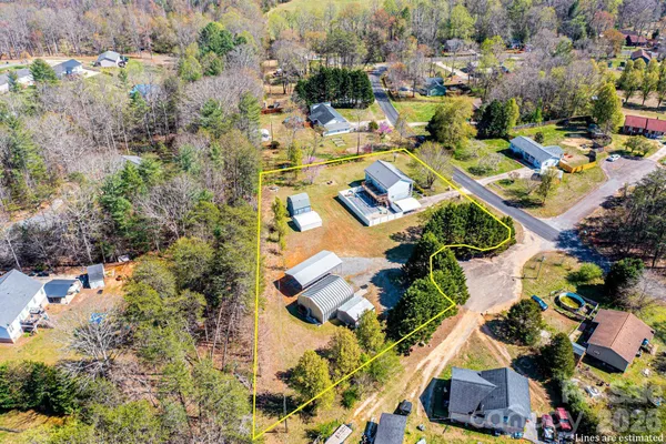 $439,900 | 2681 Tumbleweed Drive, Lenoir, NC 28645