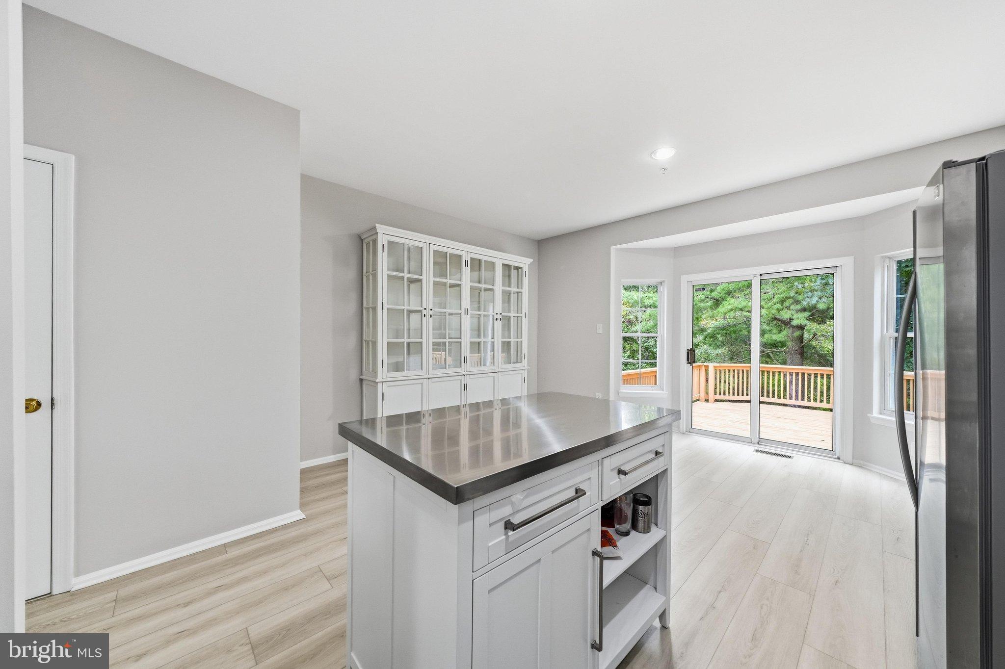 6373 Wind Rider Way Columbia, MD 21045 - Photo 11 of 39 Kitchen