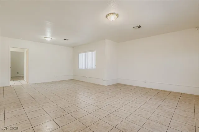 $2,000 | 501 West Van Buren Avenue, Las Vegas, NV 89106