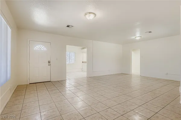 $1,800 | 501 West Van Buren Avenue, Las Vegas, NV 89106