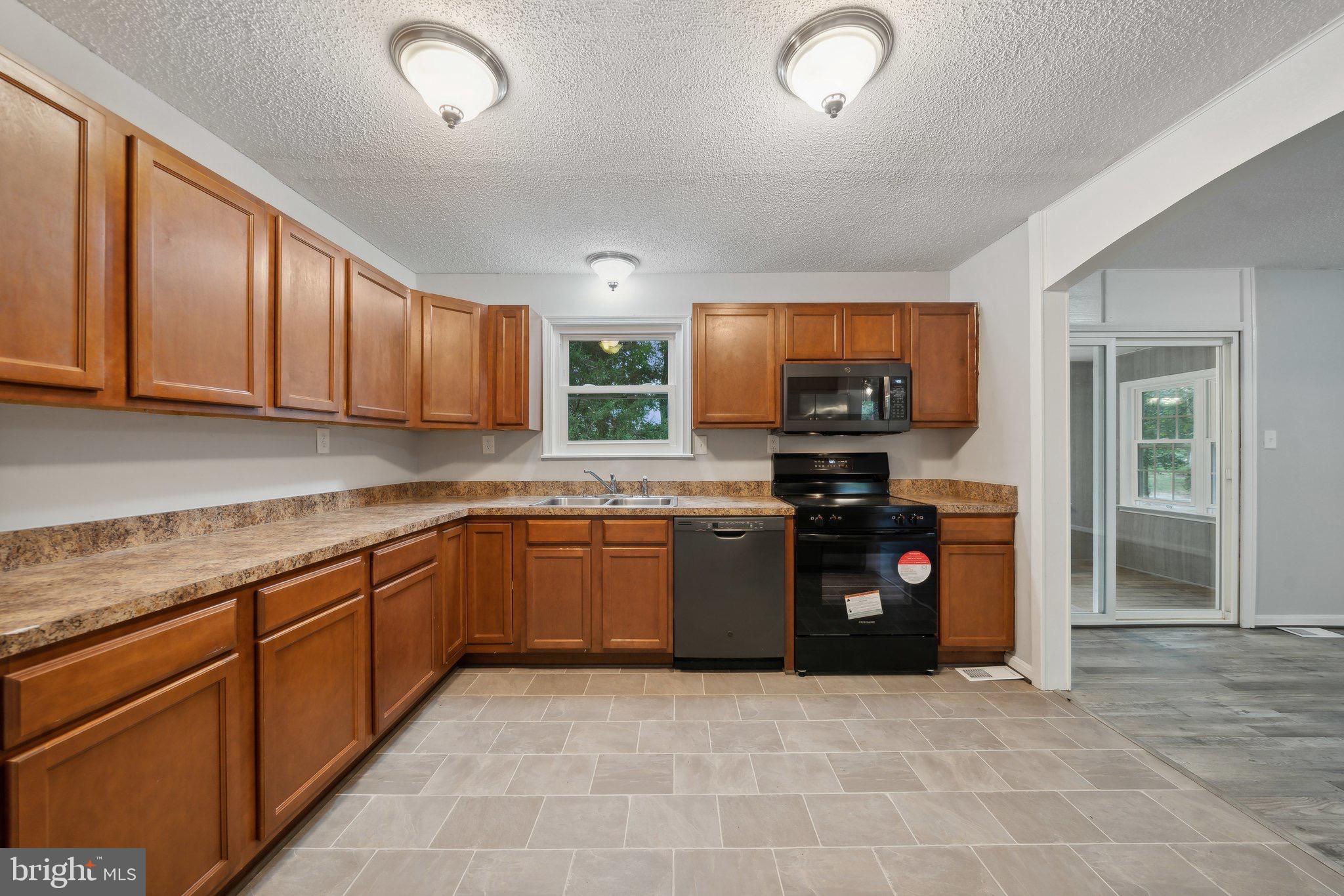 232 Chrystal Road Colonial Beach, VA 22443 - Photo 19 of 45 Gallery Image 19