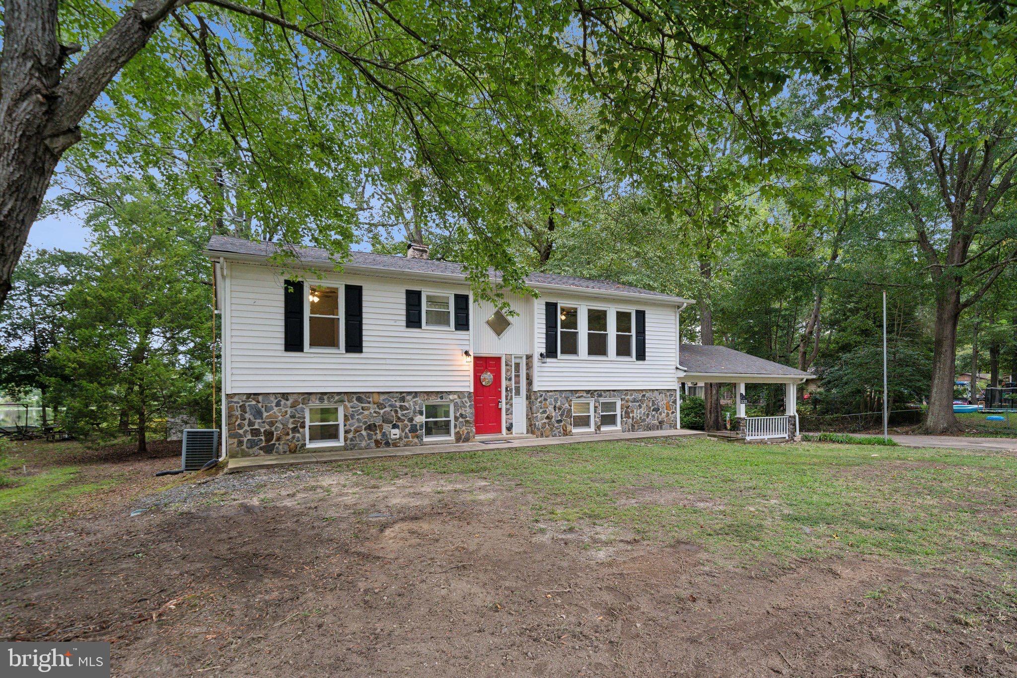 232 Chrystal Road Colonial Beach, VA 22443 - Photo 8 of 45 Gallery Image 8