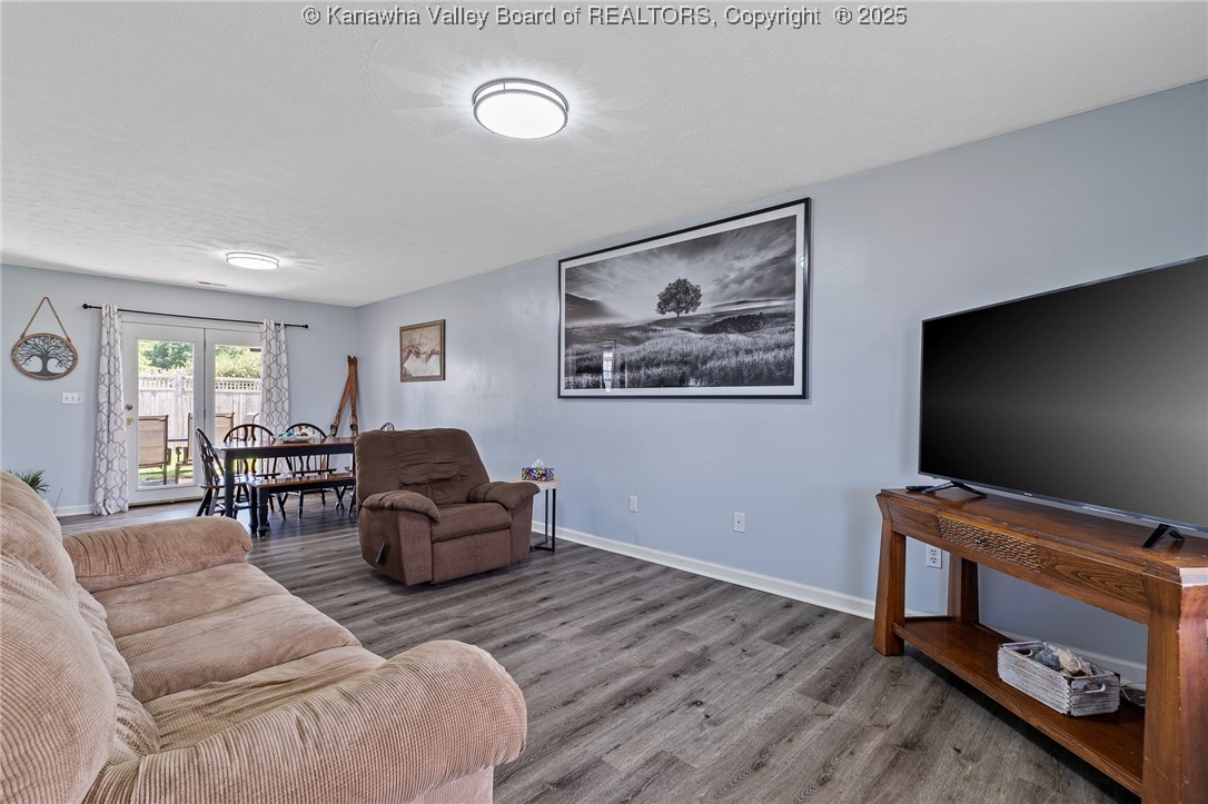 2 Grapevine Street Winfield, WV 25213 - Photo 6 of 22 Gallery Image 6