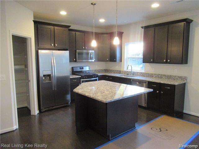 2685 Harvard Road Berkley, MI 48072 - Photo 1 of 22