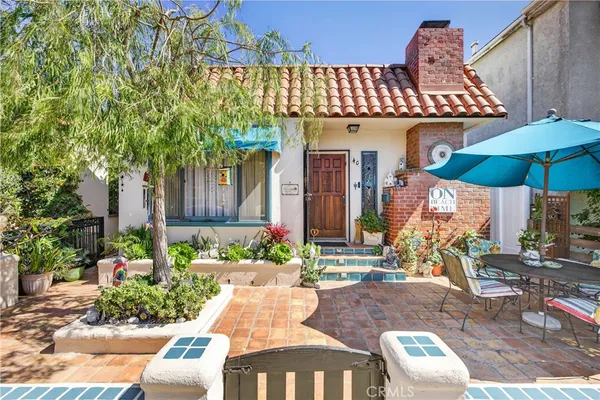 $1,349,000 | 40 La Verne Avenue, Long Beach, CA 90803