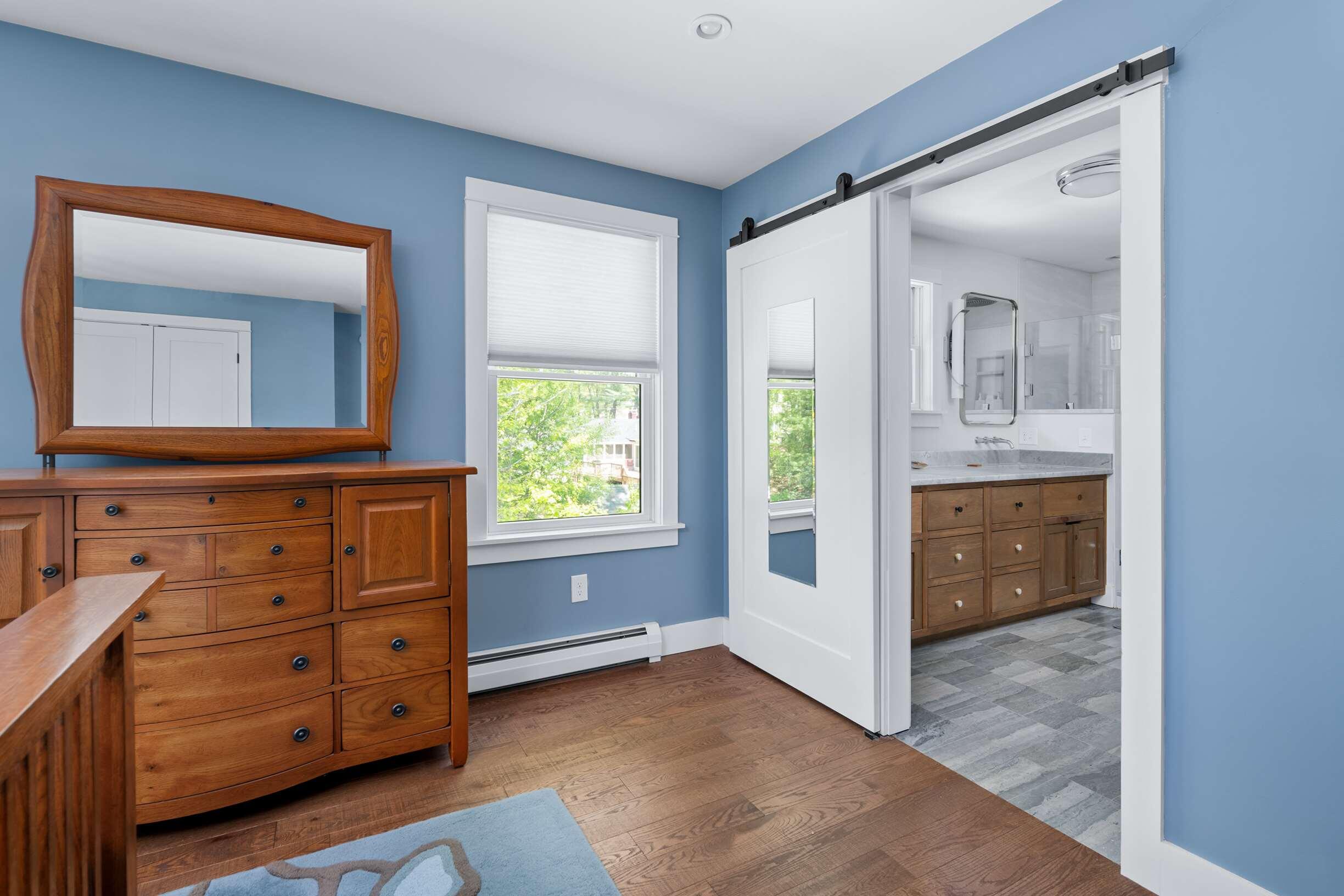 59 Underwood Road Falmouth, ME 04105 - Photo 24 of 35 Access to primary bathroom