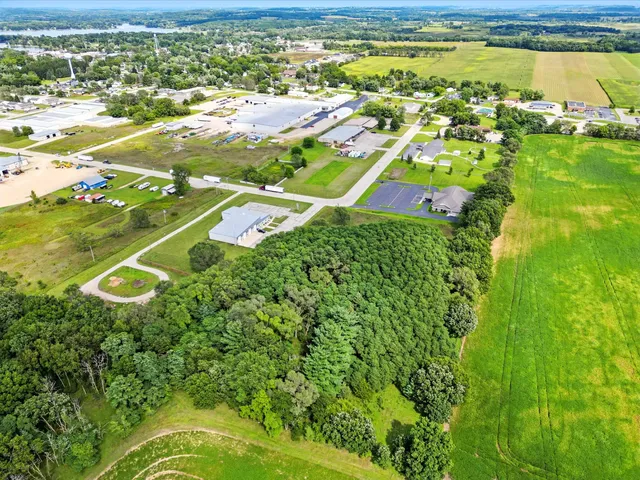 $279,900 | Lot 3 Gillette, Pardeeville, WI 53954