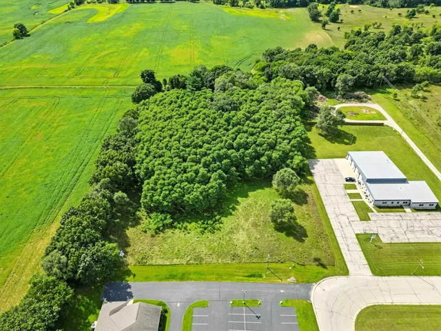 $279,900 | Lot 3 Gillette, Pardeeville, WI 53954