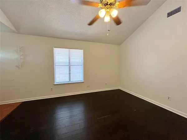 $1,450 | 1150 Suburban Street, Cedar Hill, TX 75104