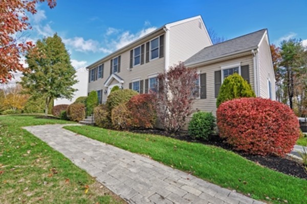 9 Little Tree Road Medway, MA 02053 - Photo 2 of 30 Gallery Image 2