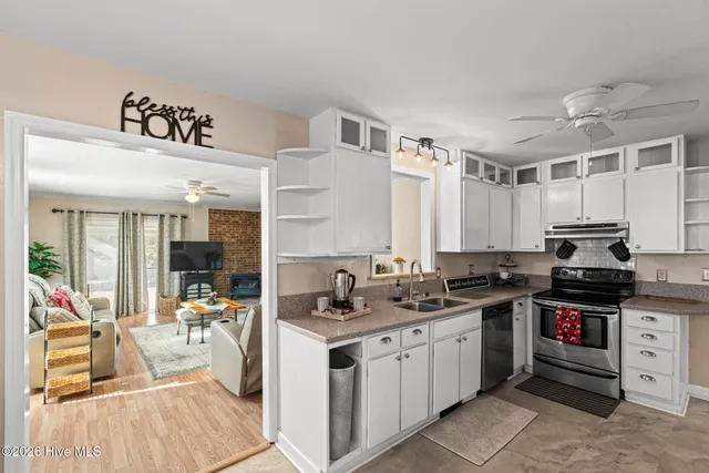 $325,000 | 1401 Cando Place, Jacksonville, NC 28540