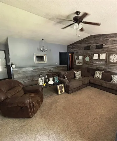 $280,000 | 113 Mulberry Street, Humboldt, KS 66748