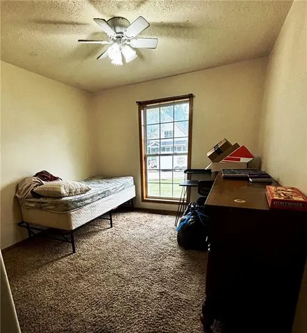 $280,000 | 113 Mulberry Street, Humboldt, KS 66748