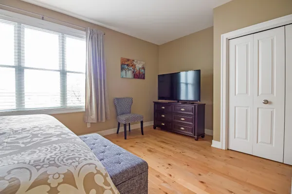 $495,000 | 211 Garden Terrace, Unit D, Douglas, MI 49406