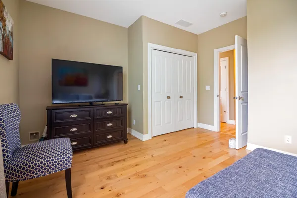 $495,000 | 211 Garden Terrace, Unit D, Douglas, MI 49406