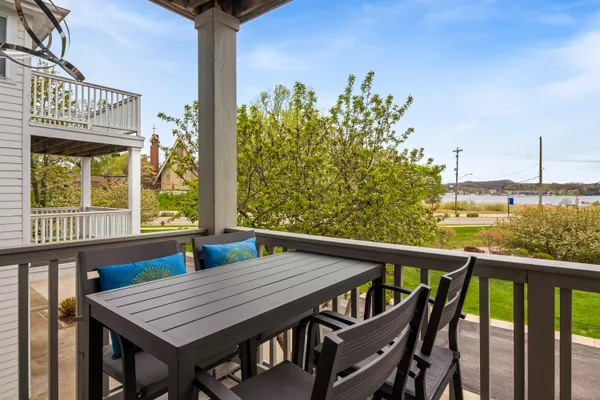 $495,000 | 211 Garden Terrace, Unit D, Douglas, MI 49406