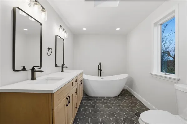 $624,900 | 223 Vaneal Road, Washington, PA 15301