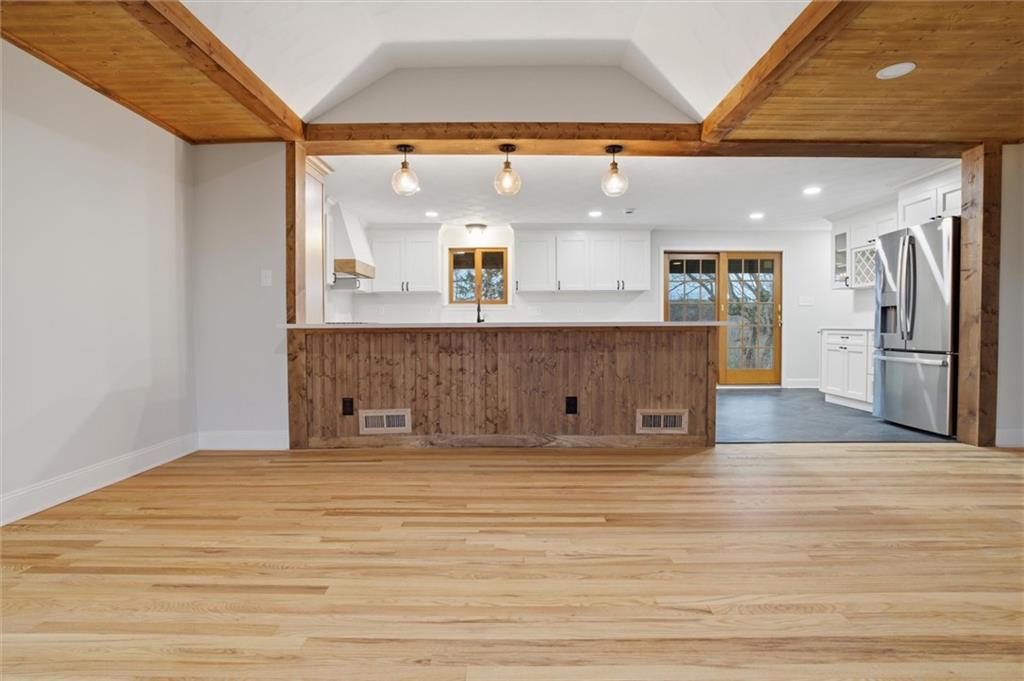 223 Vaneal Road Washington, PA 15301 - Photo 5 of 48