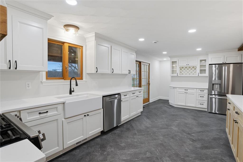 223 Vaneal Road Washington, PA 15301 - Photo 9 of 48