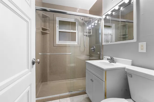 $185,000 | 336 Kenilworth Drive, Rockford, IL 61108