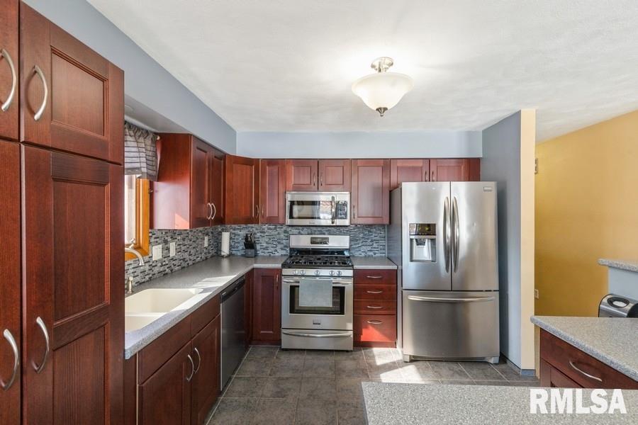 511 2nd Street Colona, IL 61241 - Photo 8 of 20 Gallery Image 8