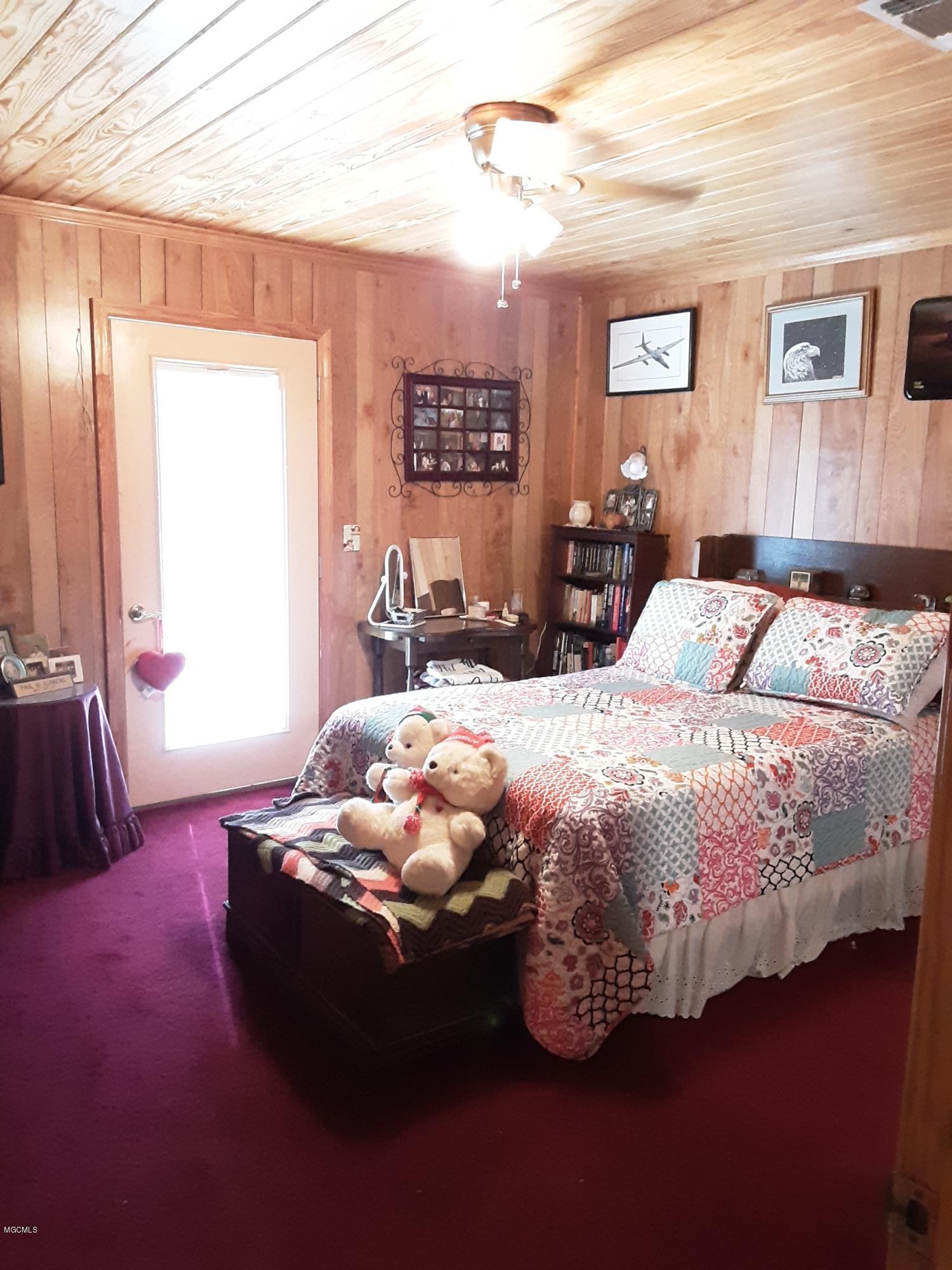 16019 Cable Bridge Road Gulfport, MS 39503 - Photo 6 of 17 8cabdfac-9e27-43d4-9e02-384a17761542
