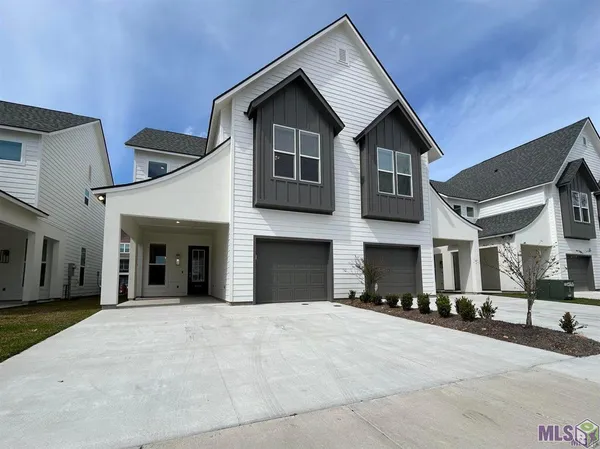 $2,600 | 608 Lake Shelf Drive, Baton Rouge, LA 70820