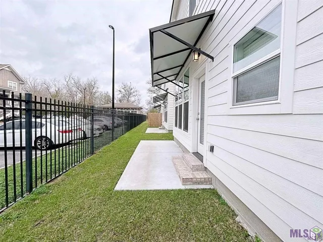 $2,600 | 608 Lake Shelf Drive, Baton Rouge, LA 70820