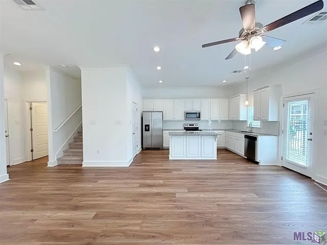 $2,600 | 608 Lake Shelf Drive, Baton Rouge, LA 70820