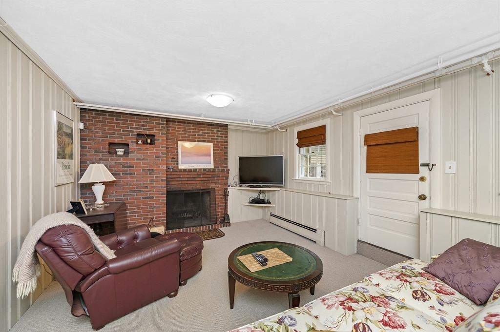 36 Fairlee Road Newton, MA 02468 - Photo 18 of 23 Gallery Image 18