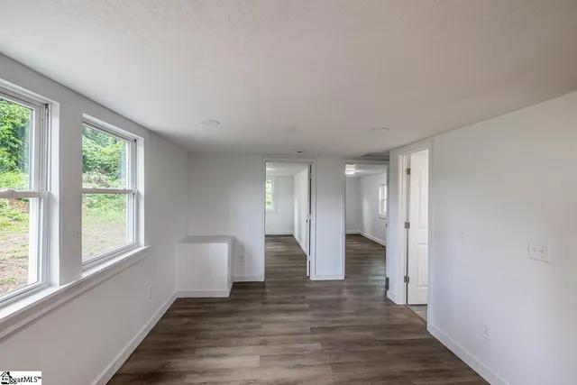 $110,000 | 611 Hunters Court, Laurens, SC 29360