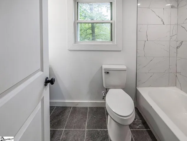 $110,000 | 611 Hunters Court, Laurens, SC 29360