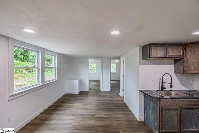 $110,000 | 611 Hunters Court, Laurens, SC 29360